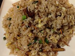 -香巴拉云南餐厅(华莱坞店)