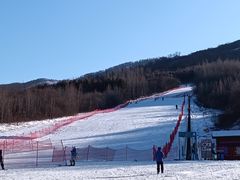 -中旅松花湖滑雪场