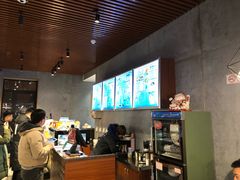 -杨小贤(东融国际影城店)