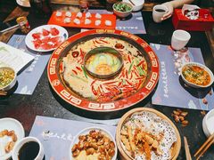 红白鸳鸯锅-矮板凳老火锅(宽窄巷子店)