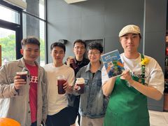 -星巴克(武汉江夏中百广场店)