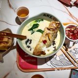 吃鱼粉王太鲜香了，太幸福了