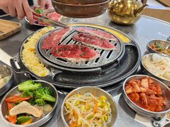 -GOGIYA·咕叽吖韩国传统烤肉店(东方新天地店)