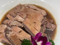 -湖庭壹品鸭王·传统北京烤鸭·别墅私房菜·庭院宵夜(江宁店)