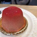 没有特别惊艳,冷山和听雨为了造型方便,所以是翻糖款