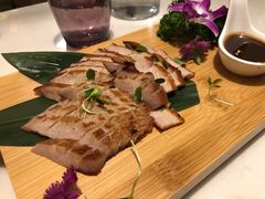 烧薄切蜜汁猪颈肉-青檸泰 LIME THAI (财富购物中心店)
