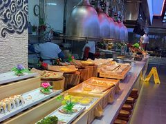 -新艺自助美食城(中山路店)