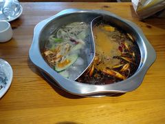 -何氏串串香火锅(翠亨店)