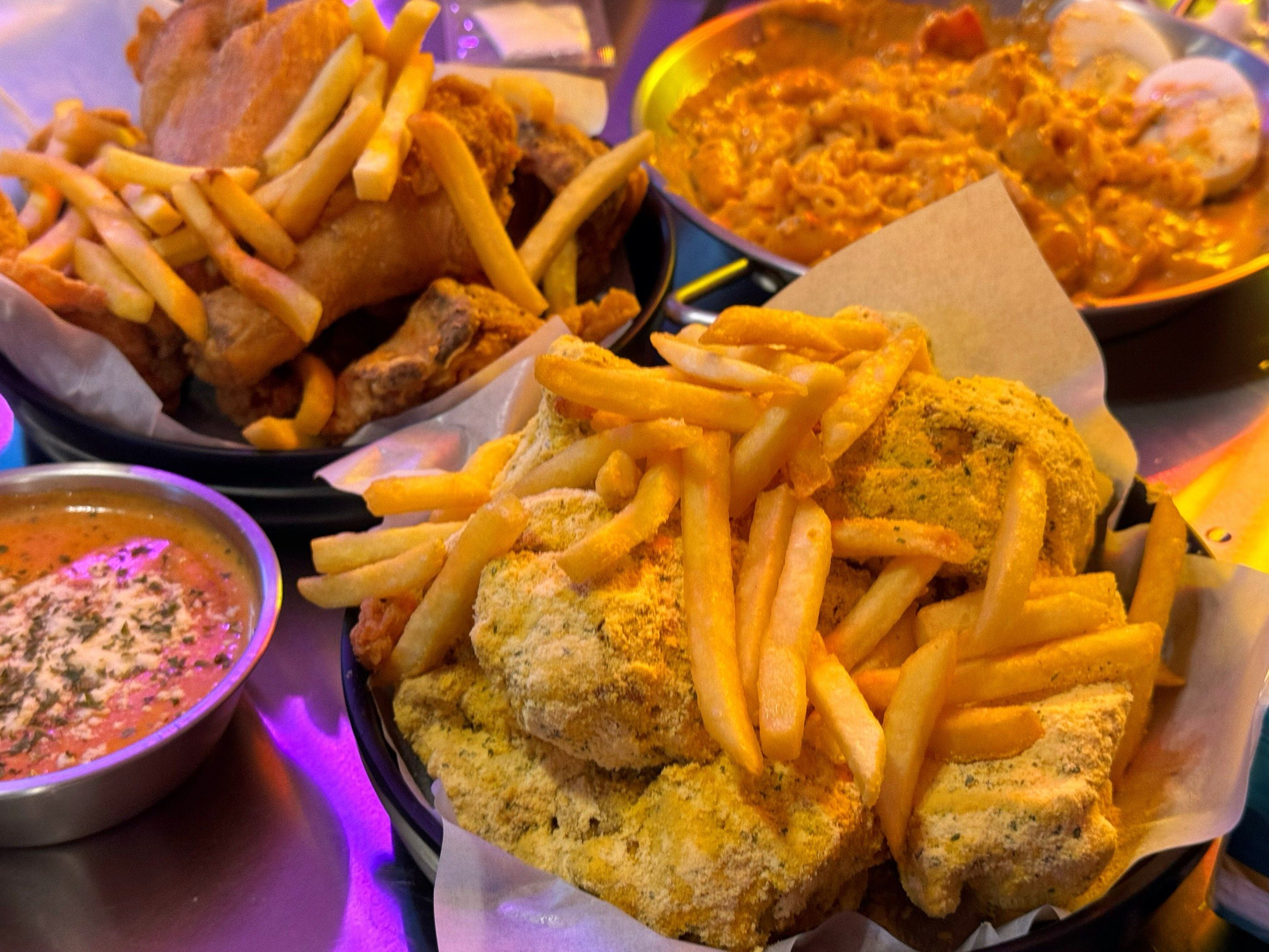 炸鸡薯条拼盘享不停