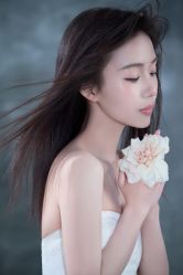 -至臻微拉婚纱摄影
