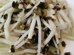 雪菜芦根炒肉丝-小春农家乐