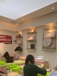 -万阡国际专业祛斑·祛痣·祛疤连锁