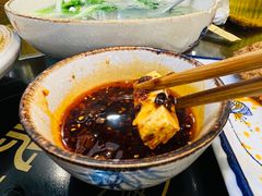 -黄桷树曹家私房菜(江与城店)