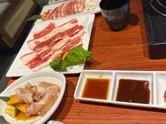 -山之屋炭火烧肉·生啤畅饮(大朗万科中央公园店)