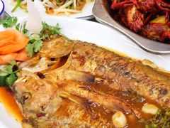 -丹水桥地锅鱼·翘嘴鲌·地方特色全鱼宴(丹江口大坝店)