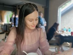 -穹六人间 people 6(岳阳路店)