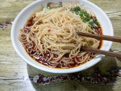 -沉香牛肉面