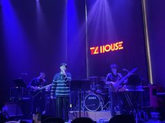 -TZ House音乐现场(来福士中心店)