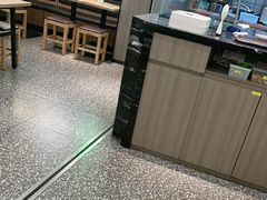 -蒙自源米线大王(东站店)