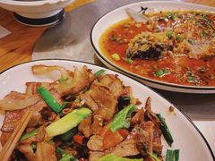 大脚菌炒腊肉-郑件洋芋饭庄