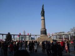 -人民防洪胜利纪念塔