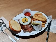 -HELLO 27 意面·沙拉·帕尼尼