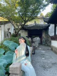 -一揽芳华汉服旗袍体验馆(拙政园店)