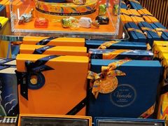 -VENCHI 闻绮(上海佛罗伦萨小镇店)