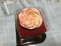 -红宝石·鲜奶小方·海派西点房(南翔店)