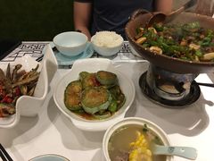 -丹江口渔村·湘味厨房(桃园店)