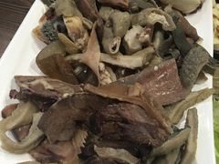 牛肉牛杂拼盘-乡土黄·鲜牛肉火锅·小龙虾(兴业街店)