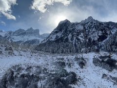 -贡嘎雪山