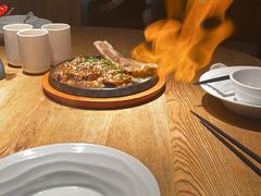 -蜜桃餐厅·伴山(湖滨商业街店)