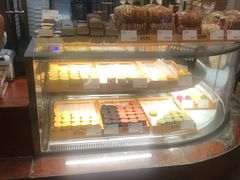 面包甜点陈列柜-南宋胡记(杭州体育场路店)