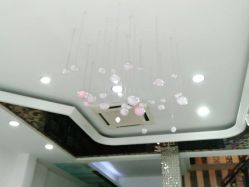 -环球蝶上美业连锁