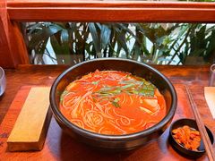 -银米·云南传统过桥米线(双廊黑金冠店)