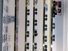 -视野联行眼镜蔡司·依视路官方授权店(顺城店)