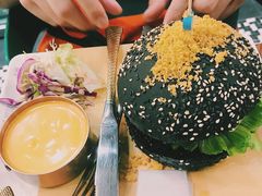 瀑布芝士牛肉汉堡-肥韬茶餐厅(南山mini店)