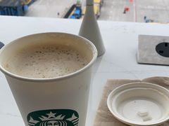 -星巴克(香港国际机场44号闸店)