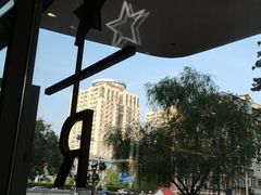 -星巴克臻选(华堂·新辰汇店)