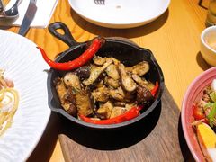 橄榄油香煎蘑菇-TIAGO HOME KITCHEN(王府中环店)