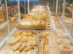 -焙丽拾光(麦凯乐直营店)