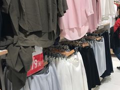 -优衣库(北京万柳华联购物中心店)