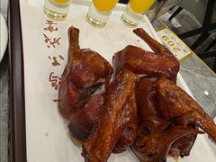 盐焗乳鸽王-朱记乳鸽王·非遗石岐乳鸽·全鸽宴(大兴旗舰店)