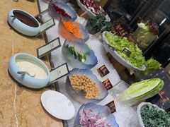 -大中华希尔顿酒店-念自助餐·嗨啤·小龙虾