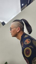 -Hair Co.一间沙龙