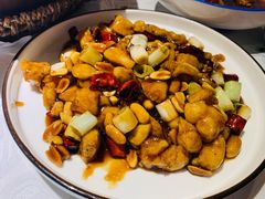 宫爆鸡丁-雲蜀龙阁·金牌水煮鱼(方庄店)