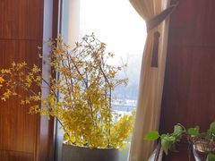 -八府香鸭·啫啫煲(华山路店)