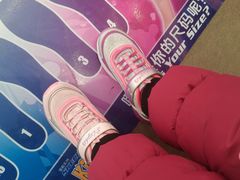 -枫叶小镇奥特莱斯