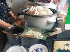 -烤鸭肉夹馍鸭汤店